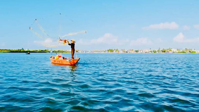 From Da Nang: Hoi An Old Town Tour, Night Market & Boat Ride - Two floors at the Museum of Folklore