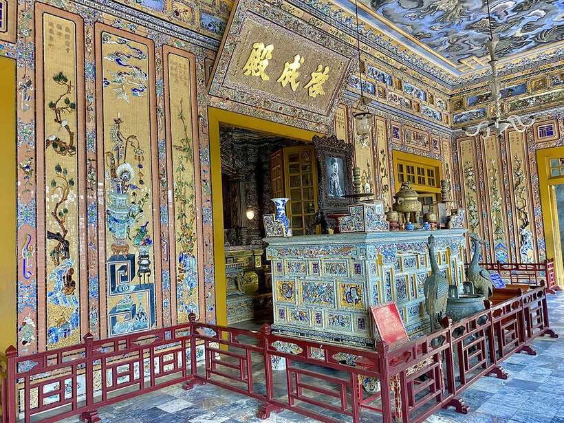 From Da Nang/Hoian/Hue: Hue Imperial City Full-Day Tour - The guides are the strongest part