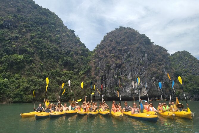 From Ha Noi/Cat Ba: Full-Day Cruise to Lan Ha bay - Ha Long Bay - The afternoon cruise past Lan Ha Bay’s islets