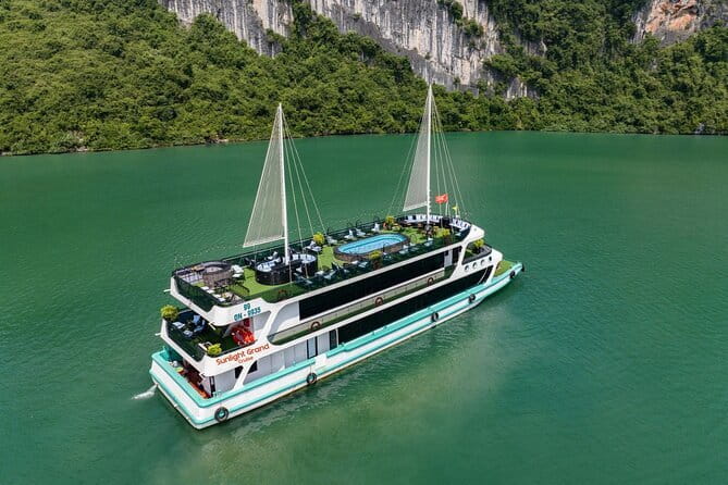 From Hanoi: 1-Day Halong 5-Star Cruises with Big & Small Groups - Luon Cave by kayak or bamboo boat