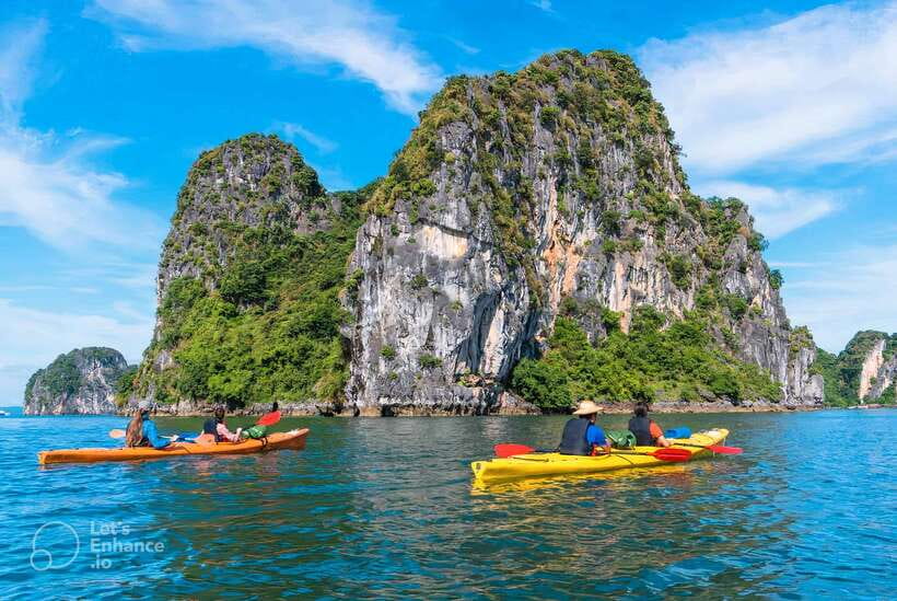 From Hanoi: 1 -Day Halong Bay Cruise With Big & Small Groups - Hanoi pickup and the road to Tuan Chau