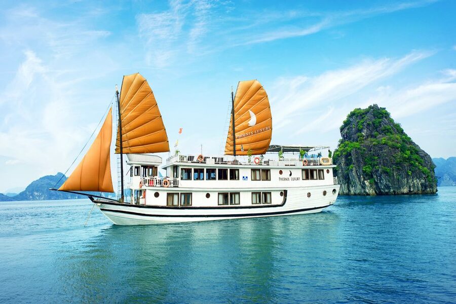 From Hanoi: 2-Day & 1 Night Halong Bay Tour - Luon Cave by kayak or bamboo boat
