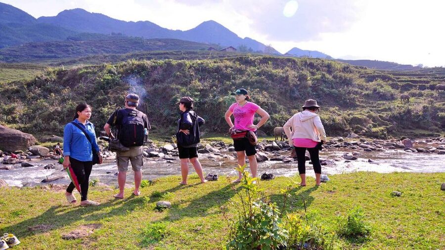 From Hanoi: 2-Day Overnight Sapa Tour by Limousine - Who should book this experience?