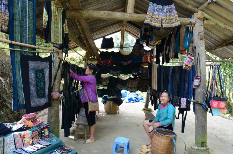 From Hanoi: 2-Day Sapa-Fansipan Peak & Trek & Ha Giang Bus - Returning to Hanoi at 2:00 PM