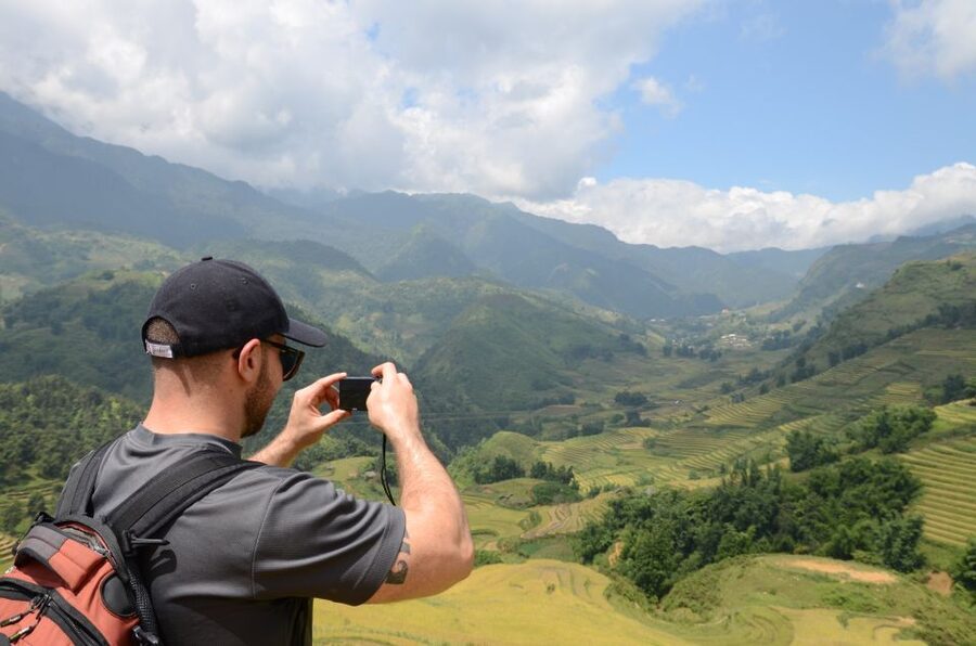 From Hanoi: 2-Day Sapa Limo Bus Tour & Fansipan Peak Visit - Day 2: Riding the cable car to Fansipan