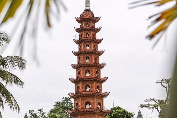 From Hanoi: Full-Day City Tour with Hoa Lo Prison |Optional Lunch - Guides and transport shape the experience