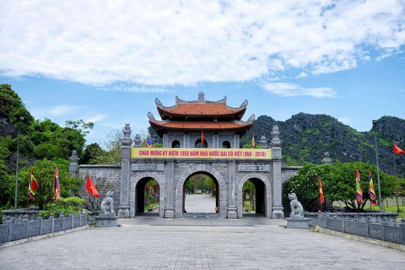 From Hanoi: Full-Day Ninh Binh Highlights Small Group Tour - Who should book this tour?