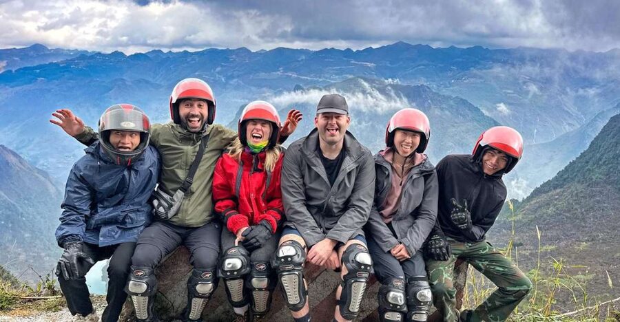 From Hanoi: Ha Giang Loop 3-Night 3-Day with Easy Rider - Night one: Hanoi to Ha Giang by sleeper bus