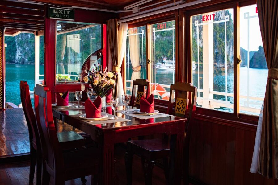 From Hanoi: Ha Long - Bai Tu Long Bay 2-Day 1-Night Cruise - What the cabin and boat are really like