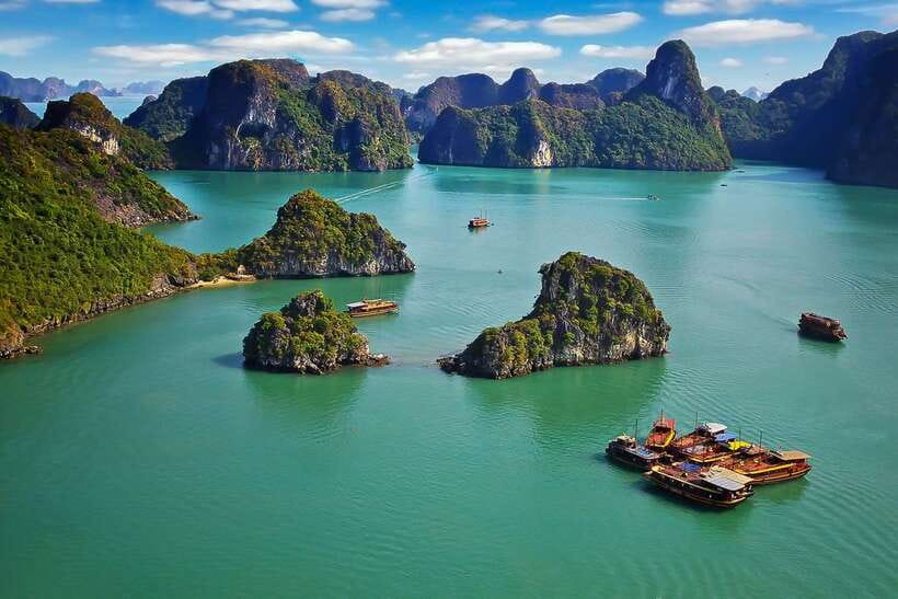 From Hanoi: Ha Long Bay Save-Cost Tours - Big & Small Groups - Luon Cave by Kayak or Bamboo Boat