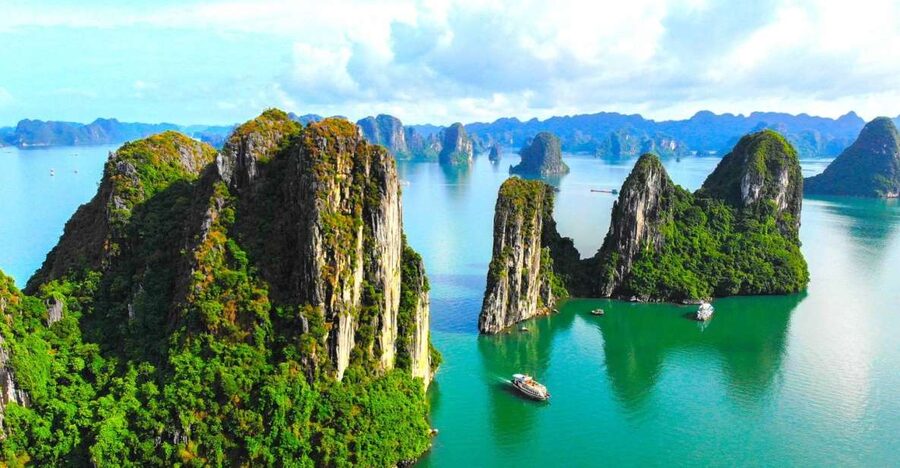 From Hanoi: Halong Bay Day Trip with Lunch and Transfers - Why this day trip works for a first Halong Bay visit