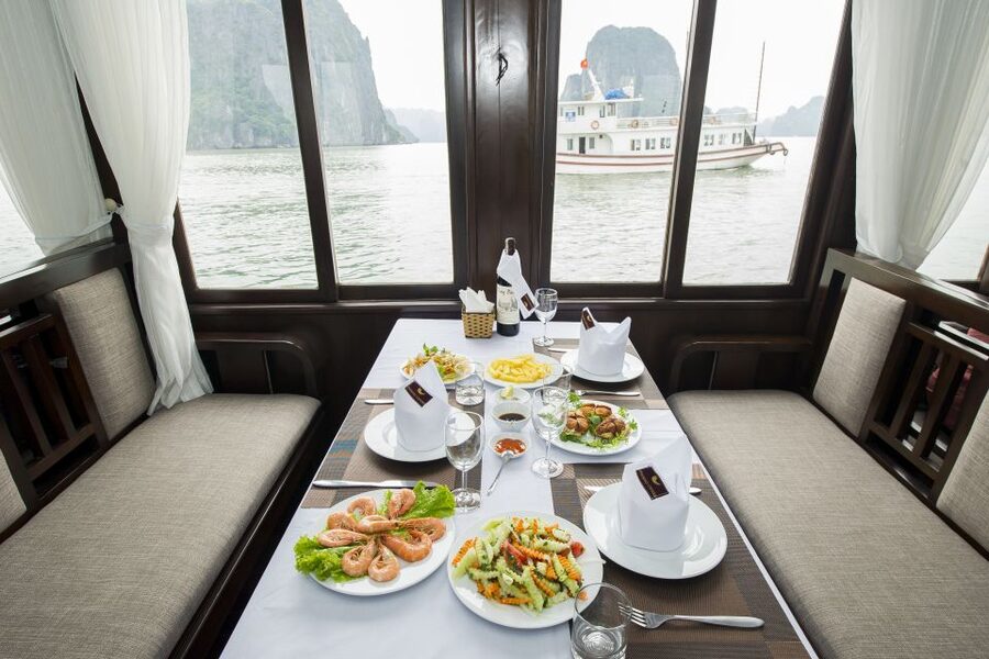From Hanoi: Halong day trip, Route 2, 6hours, Small group - Sung Sot Cave, the biggest walking stop