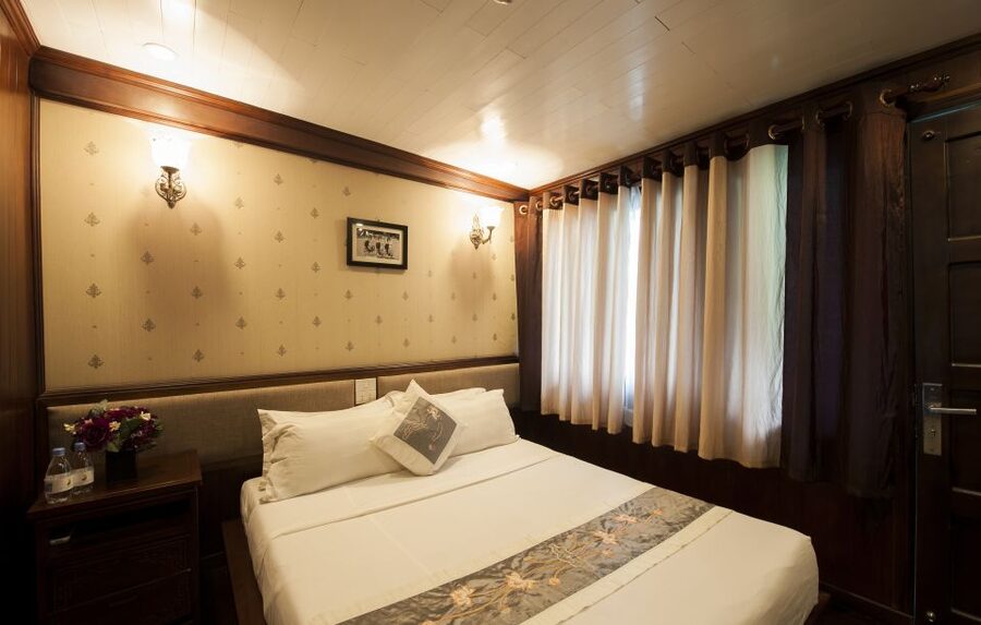 From Hanoi: Halong Explorer 3-Day Deluxe Cruise - What to pack for three days