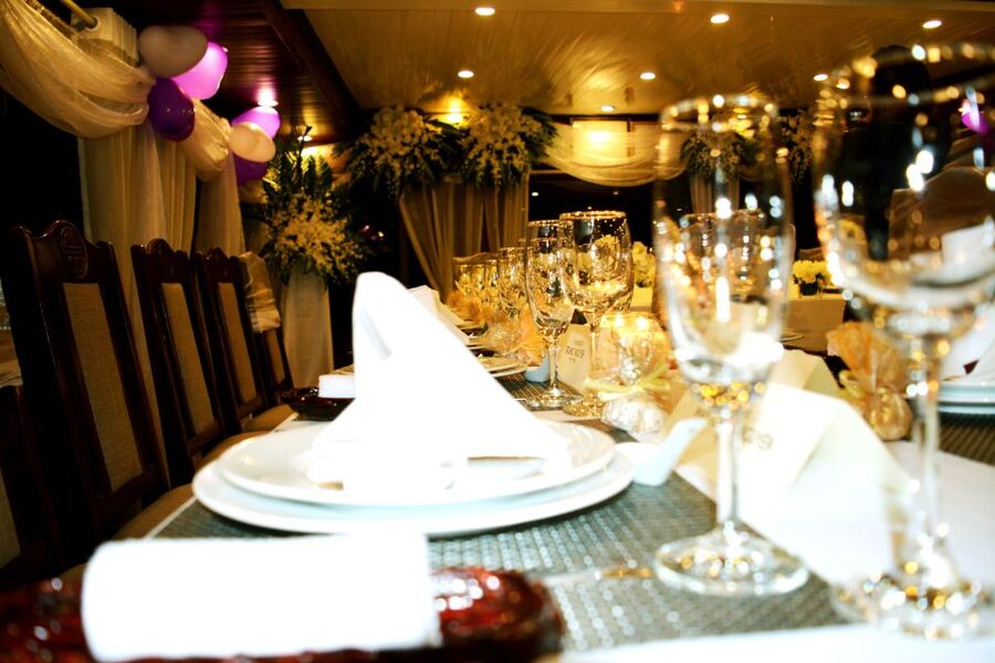 From Hanoi: Halong Explorer 3-Day Deluxe Cruise - Who will get the most from this cruise