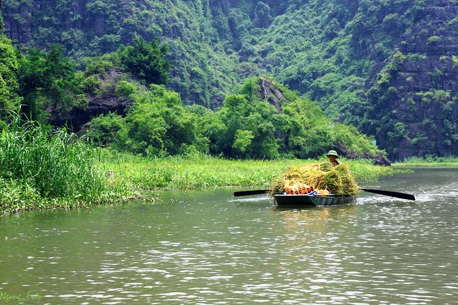 From Hanoi: Hoa Lu - Tam Coc boating - Cycling & Mua Cave visit - Two hours by boat through Tam Coc or Trang An