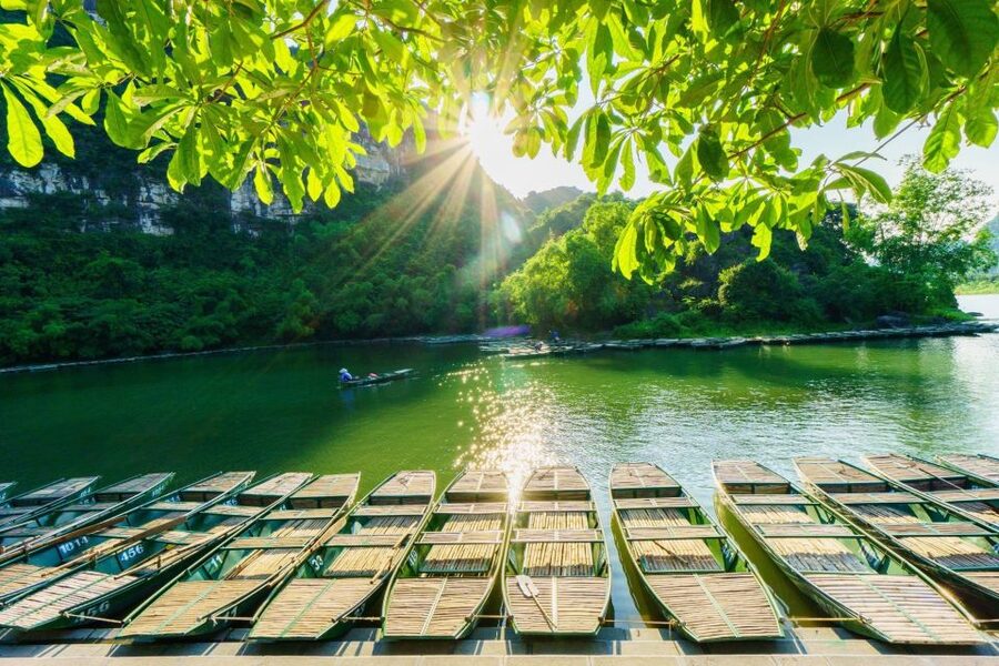 From Hanoi: Hoa Lu & Tam Coc with Buffet lunch & Cycling - Leaving Hanoi early for Ninh Binh