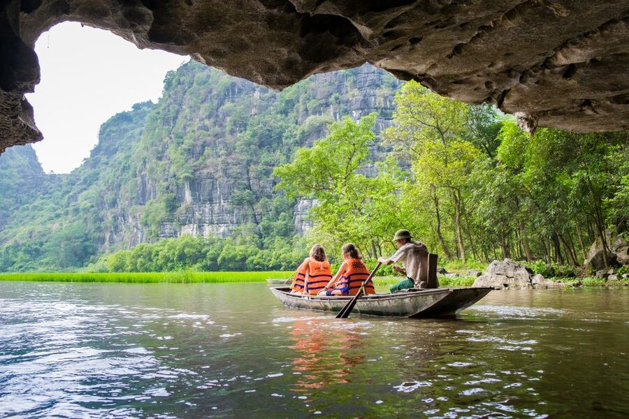 From Hanoi: Hoa Lu & Tam Coc with Buffet lunch & Cycling - The optional Hang Mua climb