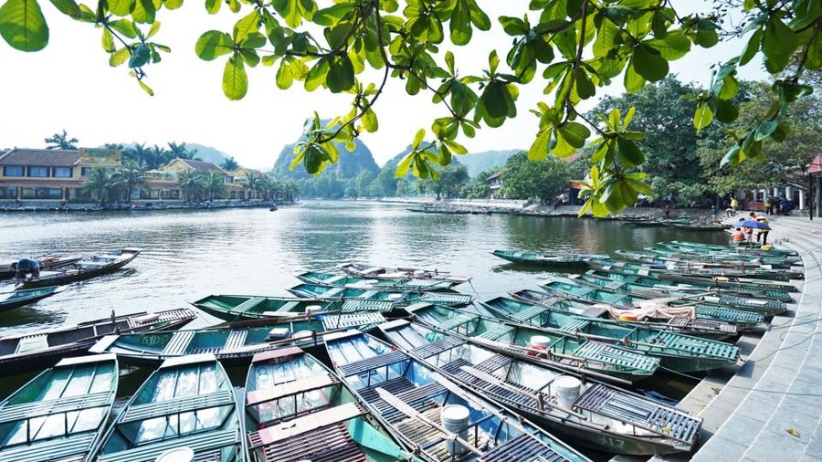 From Hanoi: Hoa Lu & Tam Coc with Buffet lunch & Cycling - Hoa Lu, Vietnam’s former capital