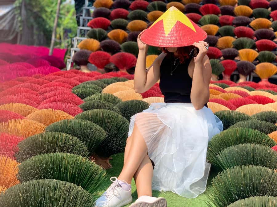 From Hanoi: Incense Village, Conical Hat and HaThai Art Tour - What this Hanoi craft tour is really about