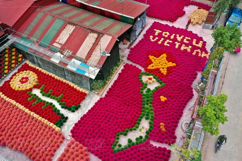 From Hanoi: Incense Village & Train Street Small Group Tour - Booking details worth checking first