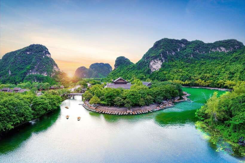 From Hanoi: Ninh Binh, Hoa Lu, Tam Coc, & Mua Cave Day-Trip - Is the $26 price good value?