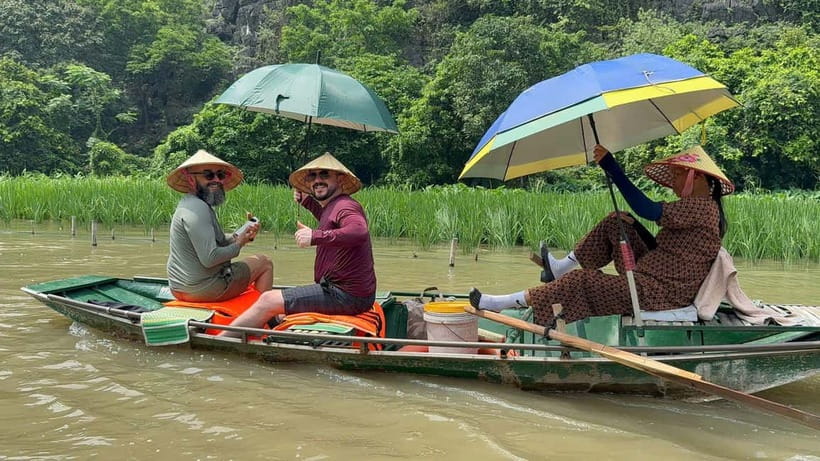 From Hanoi: Ninh Binh, Hoa Lu, Tam Coc, & Mua Cave Day-Trip - Tam Coc by bamboo boat
