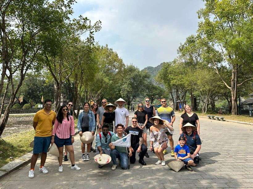 From Hanoi: Ninh Binh, Hoa Lu, Tam Coc, & Mua Cave Day-Trip - The morning pickup and ride south