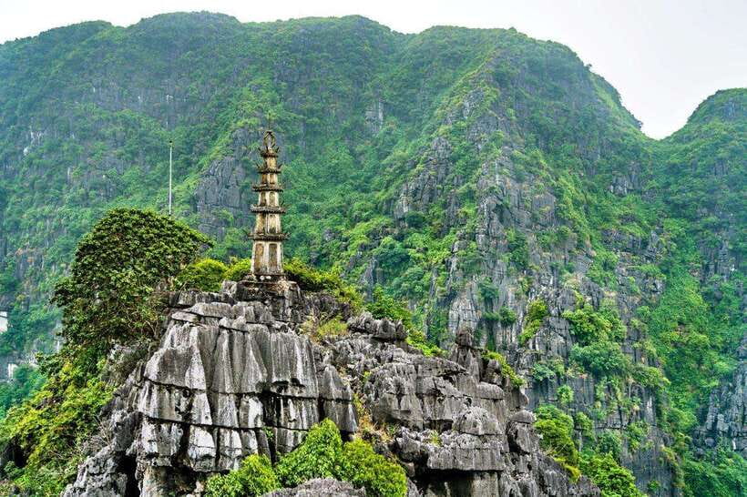 From Hanoi: Ninh Binh- Hoa Lu-Tam Coc- Mua Cave- Highlight - Who will enjoy this tour most