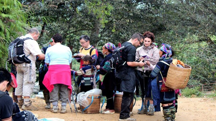 From Hanoi: Sapa 3-Day Medium Trek and Limousine Trip - Food, luggage, and what to pack