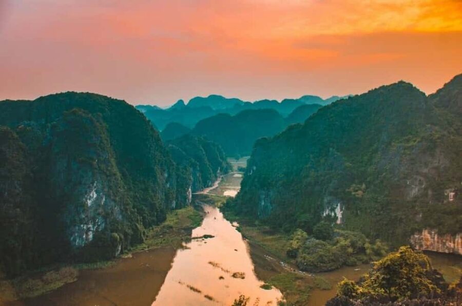 From Hanoi: Trang An eco-tourism - Hoa Lu ancient & Mua Cave - What makes this Ninh Binh day trip worth considering