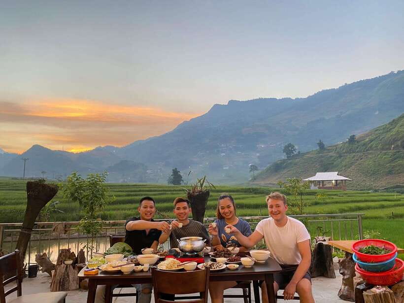 From Hanoi: Trek and Stay: 3-Day Sapa Highlands Adventure - Day 1: Cat Cat Village and Sin Chai