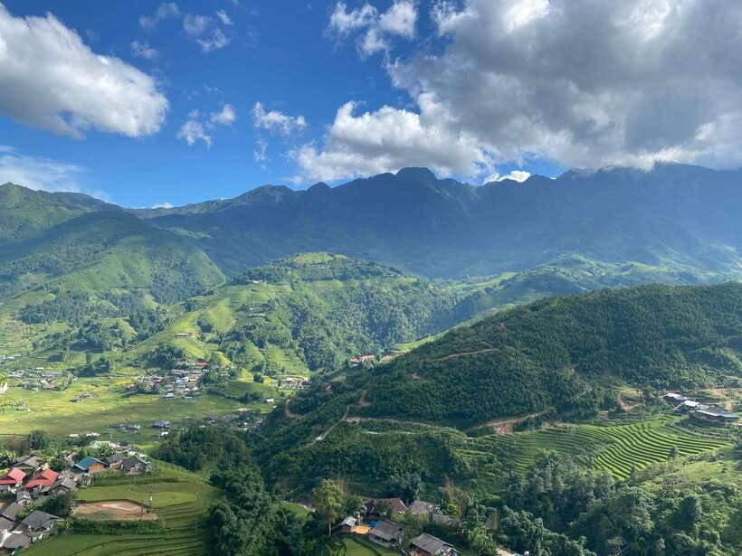 From Hanoi: Trek and Stay: 3-Day Sapa Highlands Adventure - Food, comfort, and what to pack