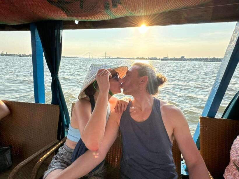 From HCM: Mekong Delta Can Tho Floating Market 2-Day Tour - On the Mekong River and through Ben Tre canals