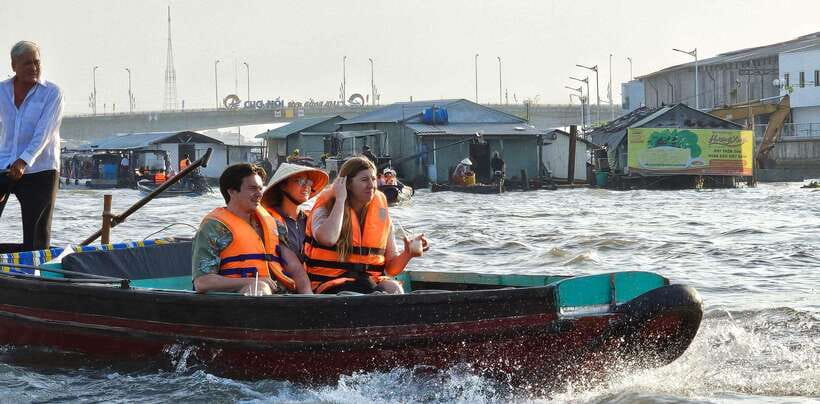 From HCM: Mekong Delta Can Tho Floating Market 2-Day Tour - The long transfer to Can Tho