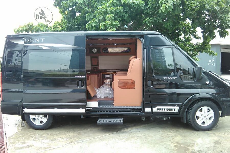 From Ho Chi Minh City: Mekong Delta VIP Tour by Limousine - Vinh Trang Pagoda before the river