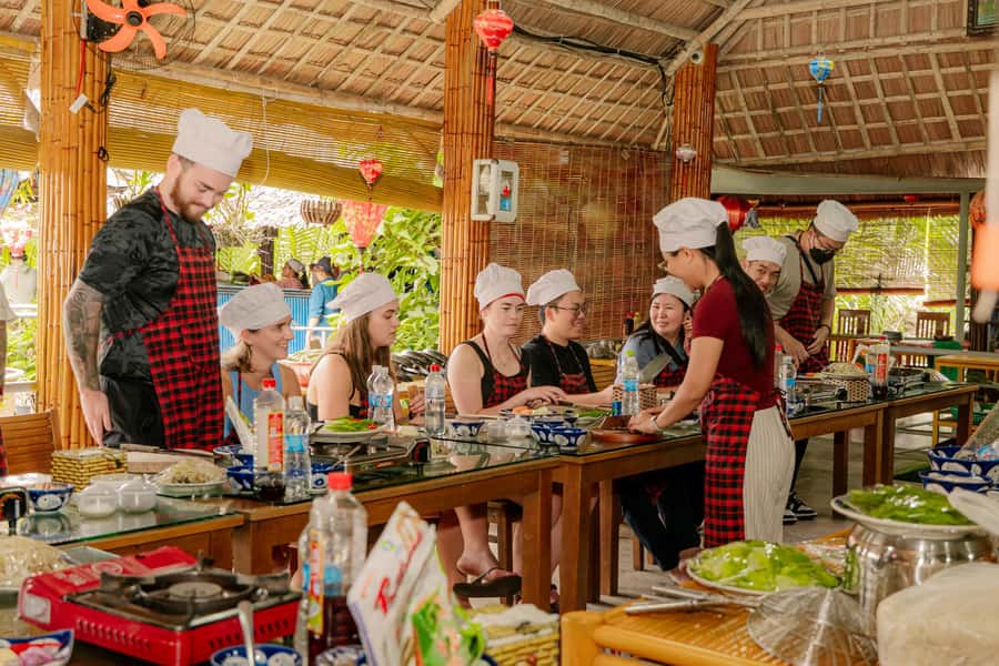 From Hoi An: Market Tour, Basket Boat Ride and Cooking Class - What the $17 price really buys