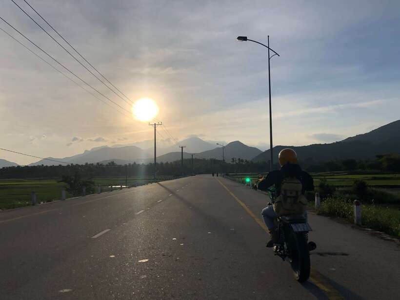From Hue/Da Nang/Hoi An: Hai Van Pass Tour by Motorbike - Dragon Bridge and the approach from Da Nang