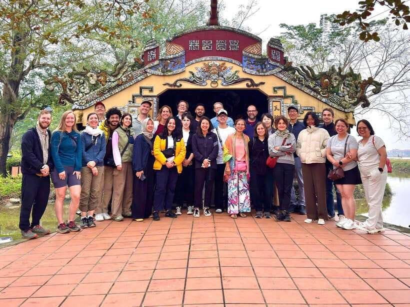 From Hue: Hoi An Bus Transfer with 4 Sightseeing Stops - Is $5 good value?