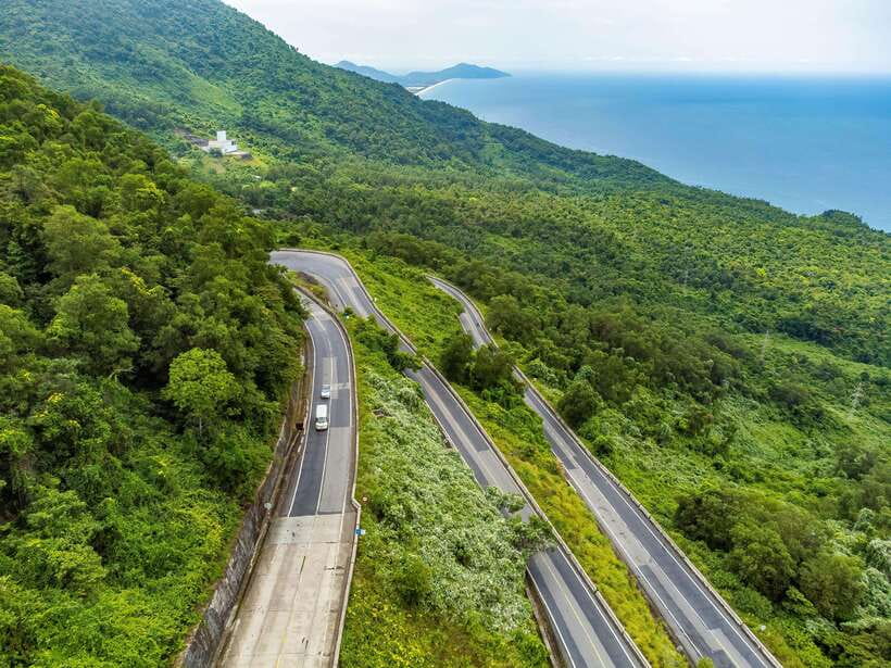 From Hue: Hoi An Bus Transfer with 4 Sightseeing Stops - Thanh Toan Bridge, a quiet first look at rural Hue