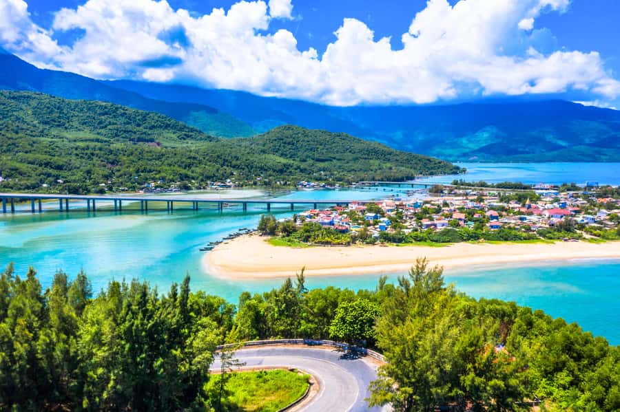 From Hue: Hoi An Guided Bus Tour with 4 Scenic Stops - Should you book the Hue to Hoi An bus?