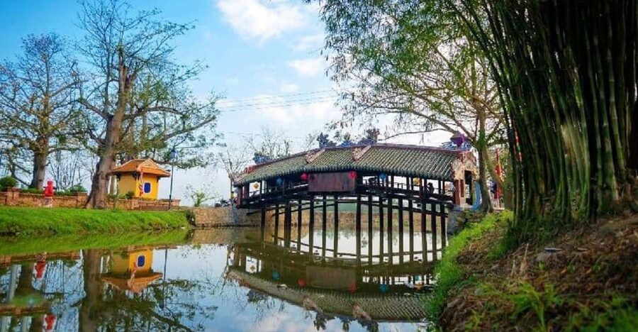 From Hue : Transfer Hue To Hoi An with Sightseeing Stops - Key points at a glance