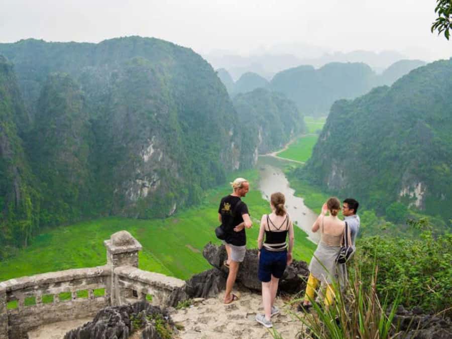 From Ninh Binh : Bai Dinh, Hoa Lu, Trang An, Mua Cave Tour - Why this Ninh Binh day trip works