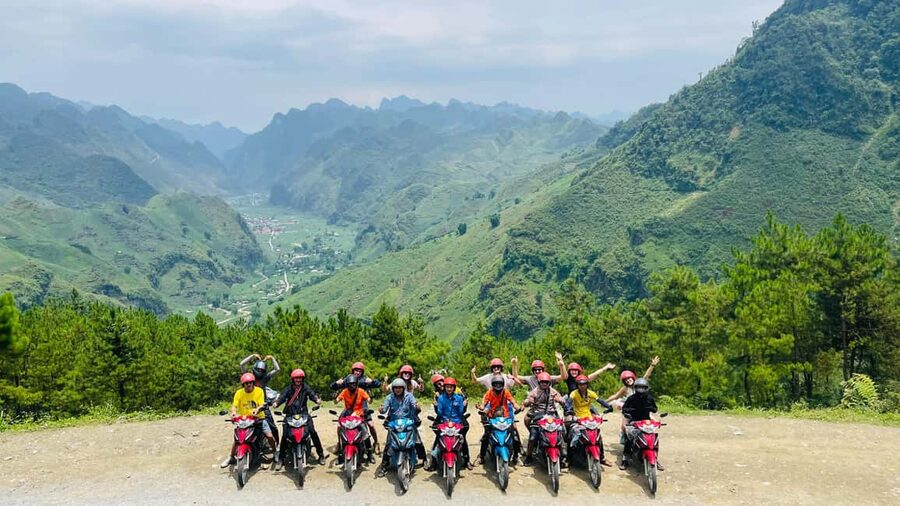 From Sapa: 3-Day Ha Giang Loop with Safe Rider (max 8 pax) - Day one: Bac Sum Pass, Quan Ba, and the road to Dong Van