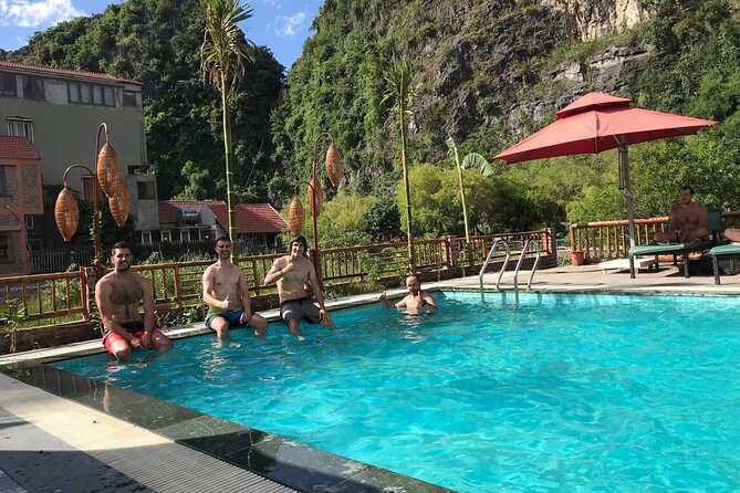 Full-Day Tour Hoa Lu, Tam Coc Boat Trip and Mua Cave - What the $55 price really buys