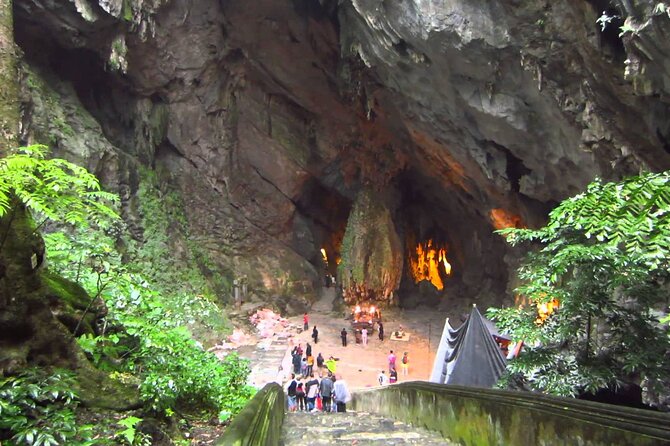 Full Day Tour to Perfume Pagoda with Traditional Boat Ride - What the guide adds to the day