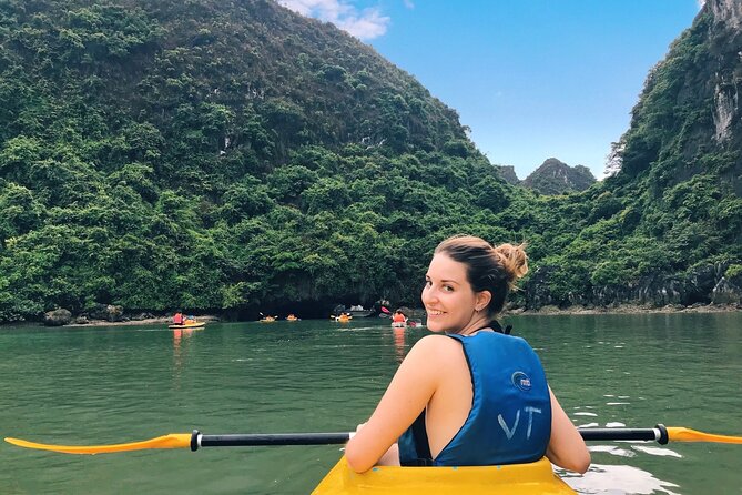 Full day trip to Lan Ha-Ha Long Bay from Cat Ba, avoid the crowds - Starting at 8:30 a.m. in Cat Ba town