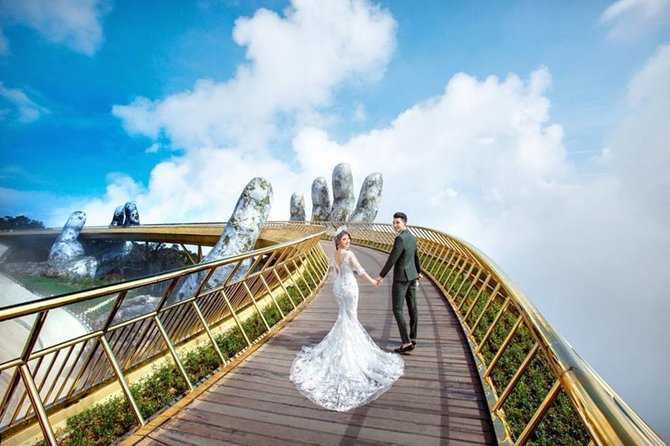 Golden Bridge & Ba Na Hills 1 Day including buffets lunch & 2 ways Cable Car - The Da Nang pickup and ride to the mountain