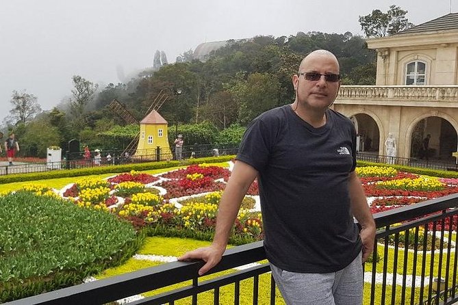 Golden Bridge-Marble Mountain-Hoi An City -Boat Ride-Night Market - Lunch keeps the mountain visit practical