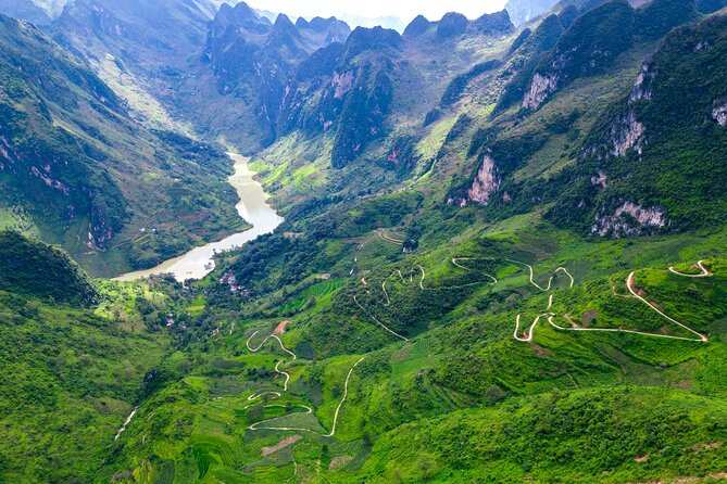 Ha Giang DIVINITY HORIZON TOUR with local easy rider 4 DAYS - Riding With an Easy Rider