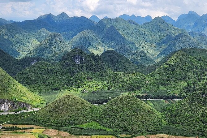 Ha Giang Easy Rider 3D3N - Sung La and Lung Cam: village scenery with a film connection